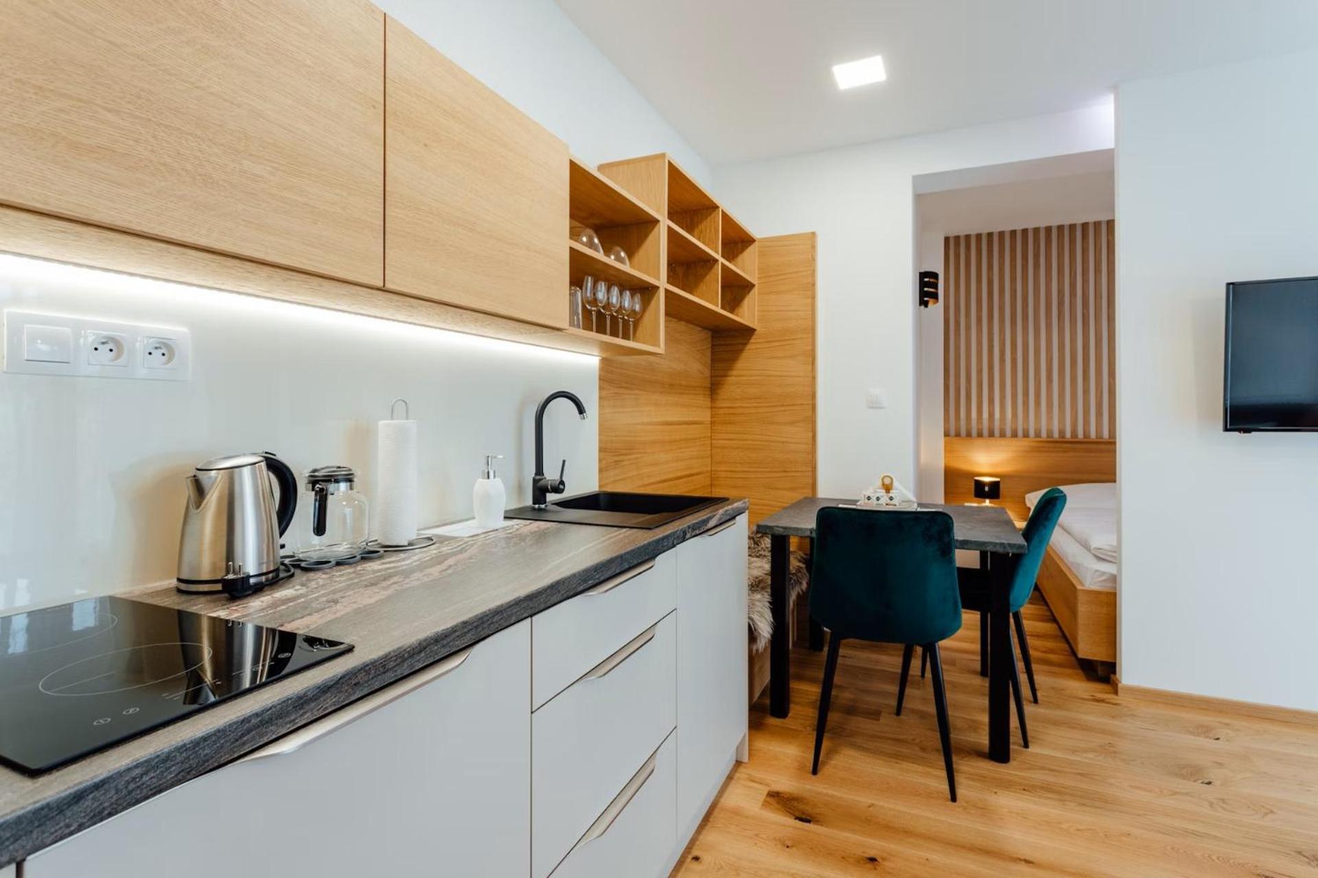 Budinski Apartmany & Wellness Липтовски-Микулаш Экстерьер фото