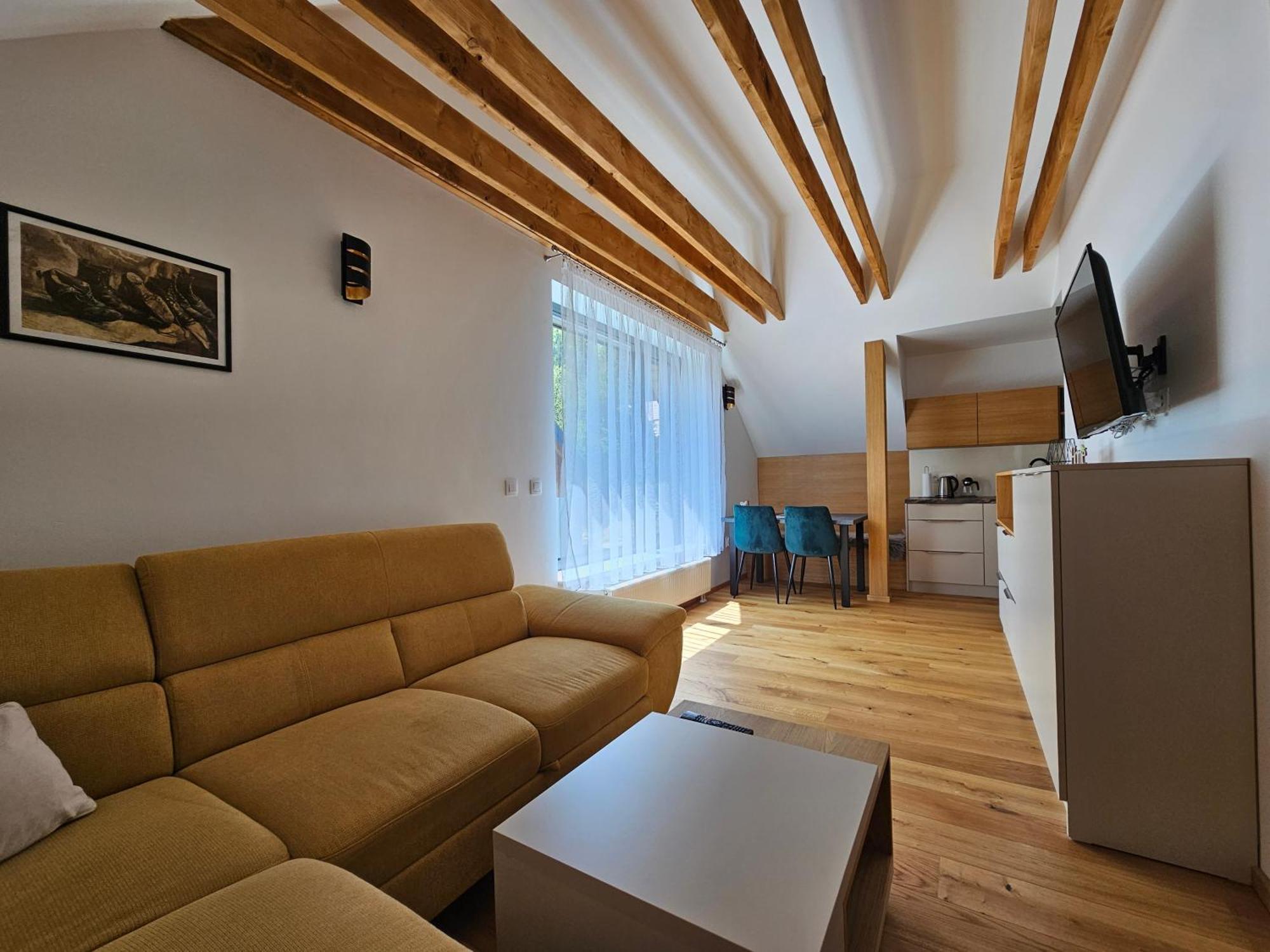 Budinski Apartmany & Wellness Липтовски-Микулаш Экстерьер фото