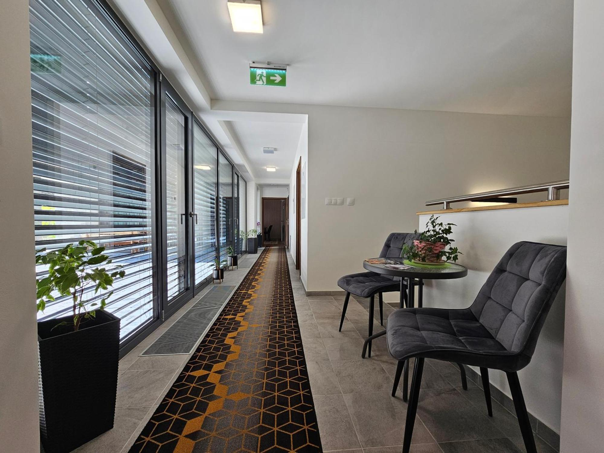 Budinski Apartmany & Wellness Липтовски-Микулаш Экстерьер фото